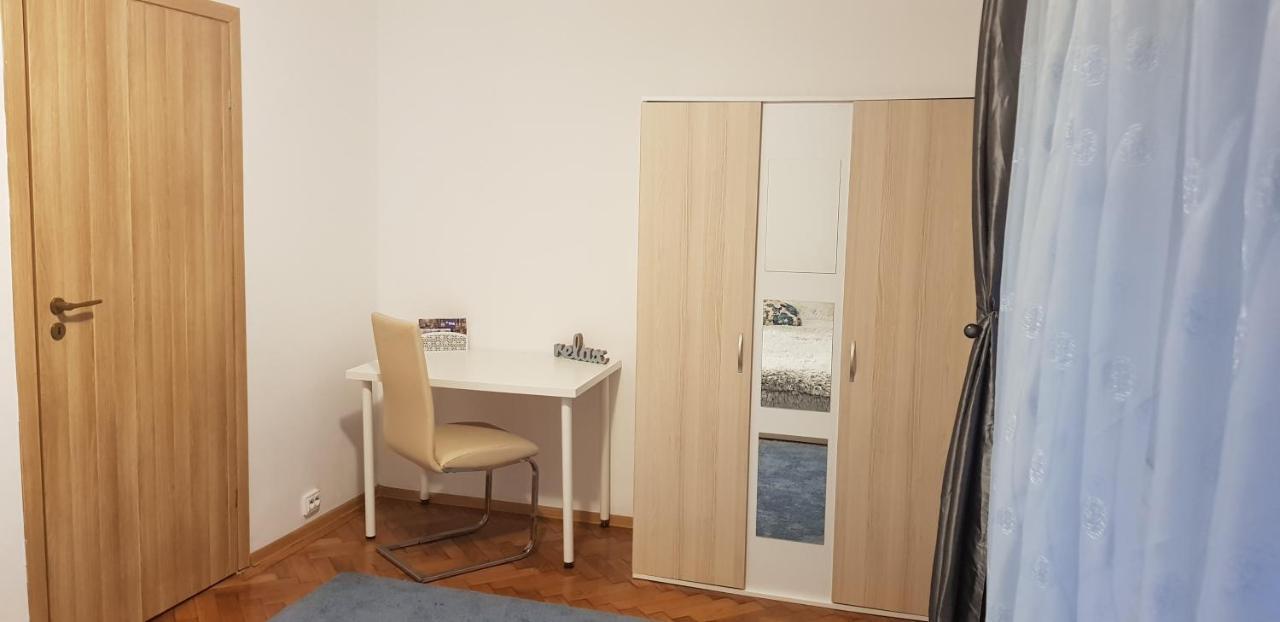Petuniei Apartment Braşov Esterno foto
